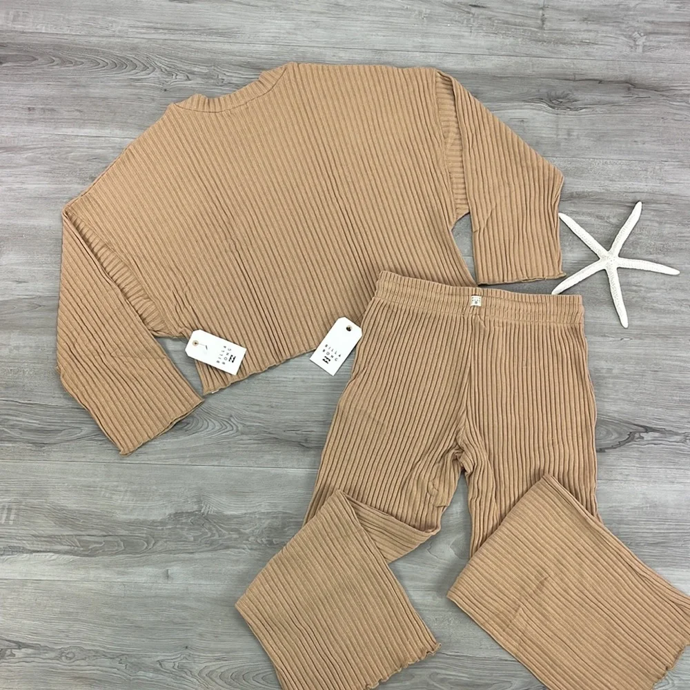 🔆BILLABONG🔆 KEEP LOUNGIN TOP
KEEP LOUNGIN PANT SET - Picture 14 of 14